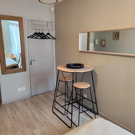 La Bulle De Tours, Hyper Center, Train Station In Front!