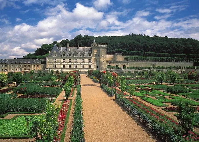 La Bulle De Tours, Hyper Center, Train Station In Front!