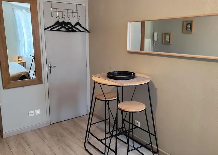 La Bulle De Tours, Hyper Center, Train Station In Front!